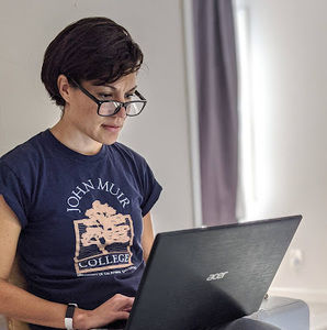 Meet your Posher, Ariel